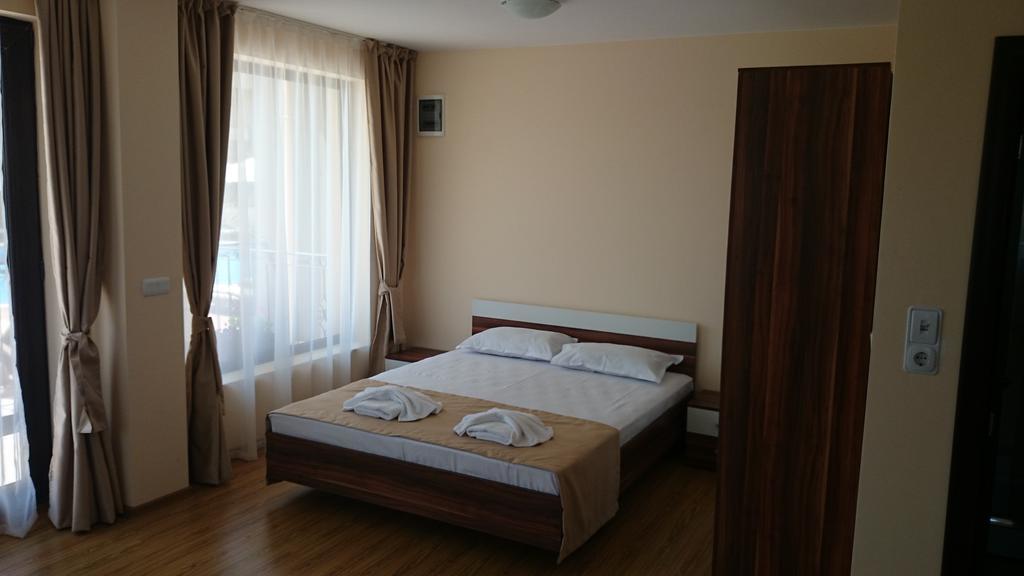 Aparthotel Aria Complex Sveti Vlas Habitación foto
